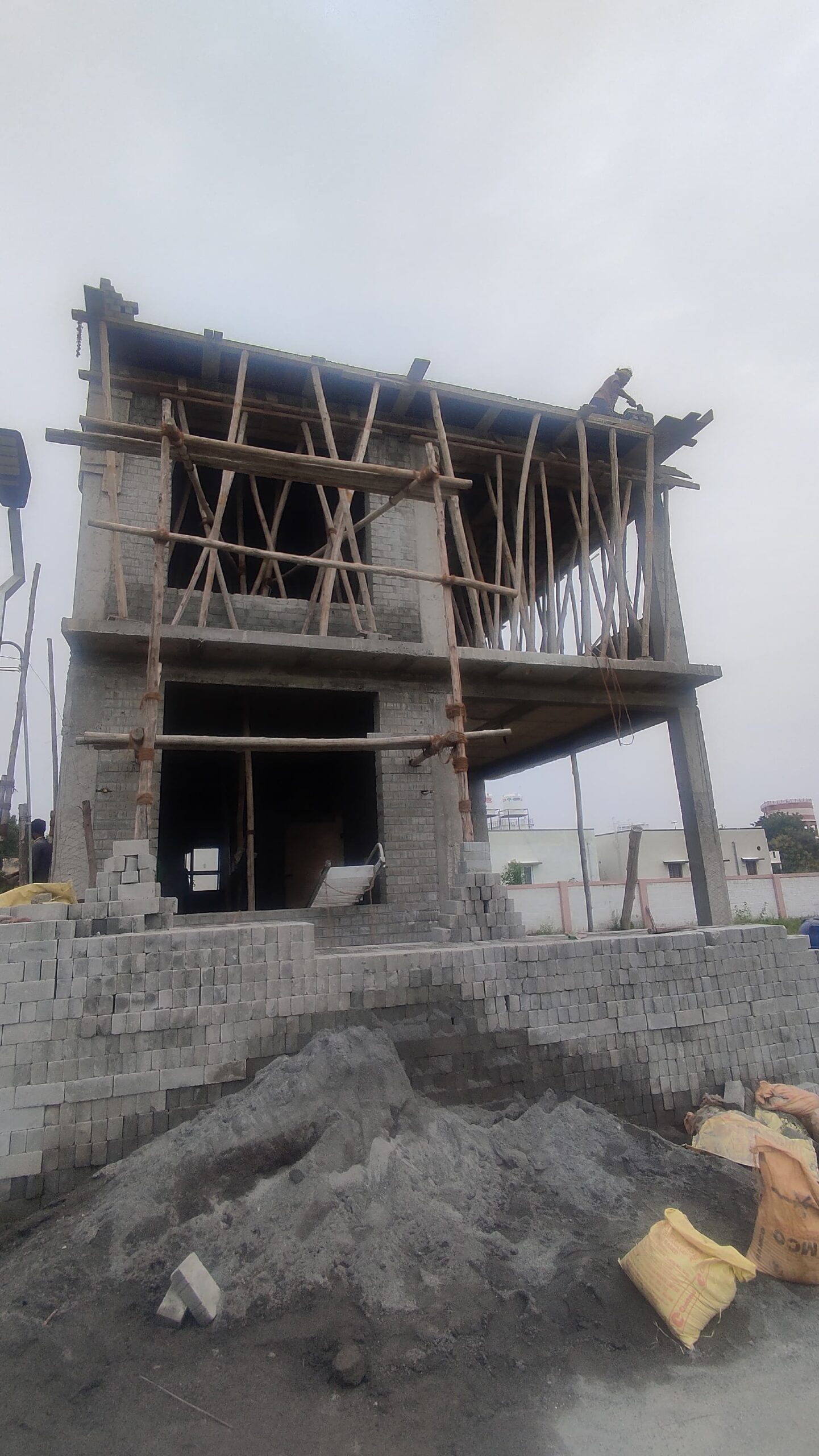 WhatsApp Image 2024-11-27 at 10.47.45